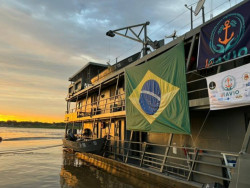 Atendimento aos ribeirinhos é aliado de pesquisa sobre mudanças climáticas na saúde