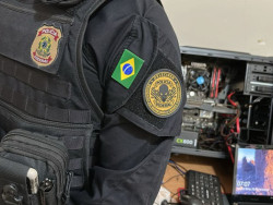 Operação contra pedofilia cumpre mandados na Capital
