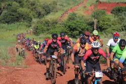 Equipe TNT brilha na abertura da Copa Conesul de MTB em Ponta Porã