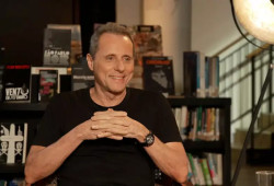 Tony Bellotto, do Titãs, é diagnosticado com câncer de pâncreas