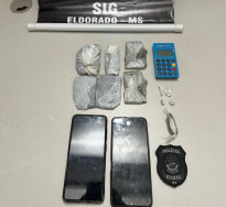 Dupla é presa e 'boca de fumo' é fehcada pela Polícia Civil