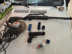 Proprietário de oficina é preso por adulteração de veículos e posse ilegal de arma