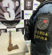 Mulher é agredida com soco e ameaçada de morte com machado em Dourados