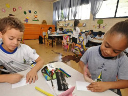 Prêmio Educador Nota 10 recebe inscrições de todo o país