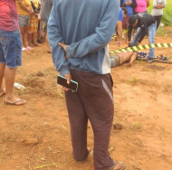 Homem de 26 anos é morto a pauladas e 15 golpes de faca por parente