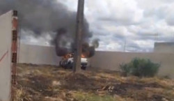 Carro usado por pistoleiros em homicídio é incendiado e polícia investiga