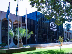 Tribunal de Contas do Estado suspende licitação bilionária da nova Lotesul