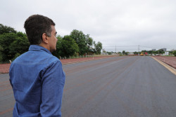 Marçal vistoria obra da Via Parque Água Boa e duplicação da Aziz Rasselen