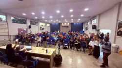 Educadores de Dourados fazem greve de um dia na próxima quarta-feira