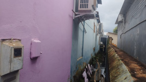 Incêndio atinge depósito de loja na Rua Hayel Bon Faker