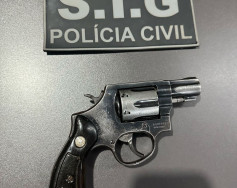 Enciumado, homem é preso após atirar no carro do namorado da ex-mulher