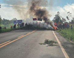 MST bloqueia outra rodovia e invade sede do Incra em Campo Grande