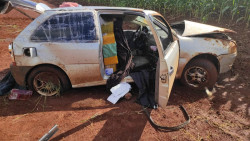 Moradora de Dourados capota carro lotado de muamba e morre na BR-463