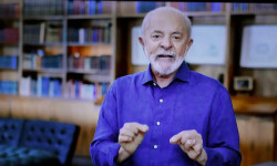 Lula defende debate sobre fim da escala 6x1 e aborda fraude no INSS