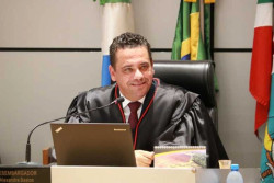 Desembargador de MS fez transações de R$ 276 mil com dinheiro vivo, aponta Polícia Federal