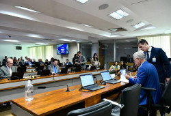 Estímulo à contração de microempresas em licitações vai ao Plenário