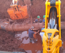 Sanesul conserta adutora, mas abastecimento de água só volta à tarde