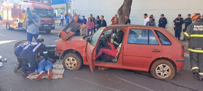 Simulação de acidente chama atenção para segurança no trânsito em Dourados