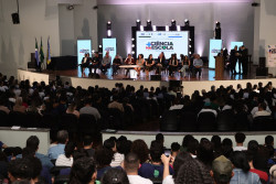 Escolas de Dourados são contempladas com o Programa Mais Ciência