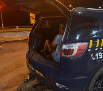 Empresário, esposa e motorista são presos com 235 quilos de cocaína em caixas de erva-mate