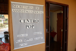 Pessoas em situação de rua são atendidas pela prefeitura em Dourados