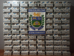 Polícia apreende veículo com 800 pacotes de cigarros contrabandeados