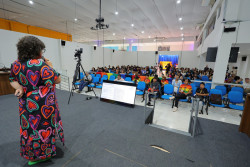 Conferência debate políticas públicas para população LGBTQIAPN+ de 15 municípios