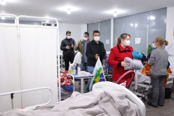 HV recebe cobertores da campanha “Cuidando com Amor e Aquecendo Vidas”