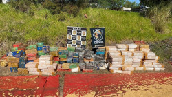 Ação conjunta da Defron e da polícia paulista prende homens com 7,2t de maconha