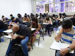 Inscrição para Encceja Exterior e Exterior PPL começa dia 16 de junho