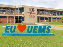 Uems tem 59 cursos com vagas abertas para portadores de diploma de ensino superior