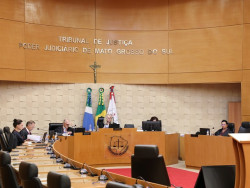 Justiça condenada enteada a indenizar madrasta por ofensas após a morte do pai