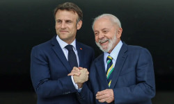 Lula pede que Macron “abra seu coração” para acordo com Mercosul