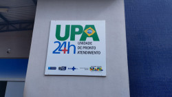 Médica é demitida após mãe de paciente alegar mal atendimento