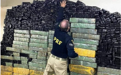 Ameaçado por agiotas: Traficante tenta fugir da PRF, mas acaba preso após 10 disparos