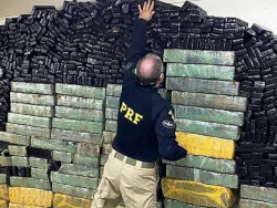 Ameaçado por agiotas: Traficante tenta fugir da PRF, mas acaba preso após 10 disparos