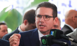 Câmara vai declarar perda do mandato de Carla Zambelli, diz Motta