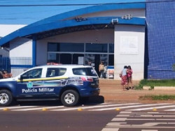 Mulher é socorrida até a UPA apór ser baleada na perna durante discussão