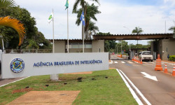 PF indicia Jair Bolsonaro e Ramagem no inquérito da “Abin Paralela”