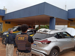 Motorista é preso na BR-463 com devirado de maconha escondido em carro