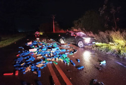 Fugindo da PRF, motorista do tráfico capota Fiat Toro com 790 quilos de drogas