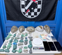 Operação policial prende quatro suspeitos de tráfico de drogas