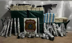 PF apreende carregamento de cocaína e armamento pertencente a facção