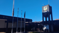 Brasileiros vão à Depac e denunciam extorsão de R$ 5 mil por policiais paraguaios