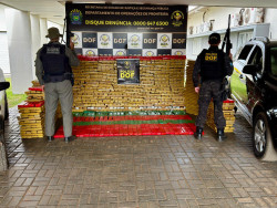 Com apoio aéreo, DOF apreende dois veículos com 2,2 toneladas de drogas na fronteira