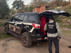 Operação da polícia fecha "boca de fumo" e prende 8 pessoas