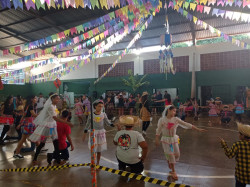 Ceia realiza Festa Julina para alunos e familiares