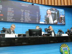 LDO é aprovada em 2ª discussão e segue para ratificação em plenário