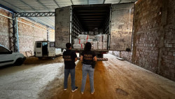 Polícia Federal apreende carga ilegal e prende 5 em flagrante em barracão do contrabando