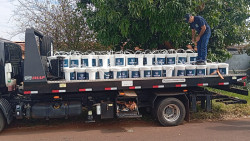 PM apreende grande quantidade de droga escondida em galões no Jardim dos Coqueiros